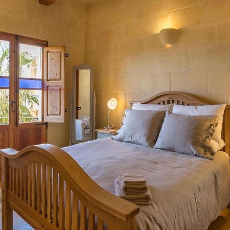 Gozo Spirit Bed & Breakfast Nadur ภายนอก รูปภาพ