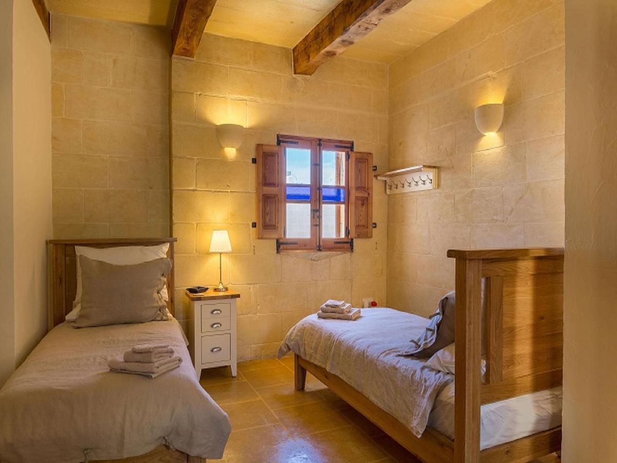 Gozo Spirit Bed & Breakfast Nadur ภายนอก รูปภาพ