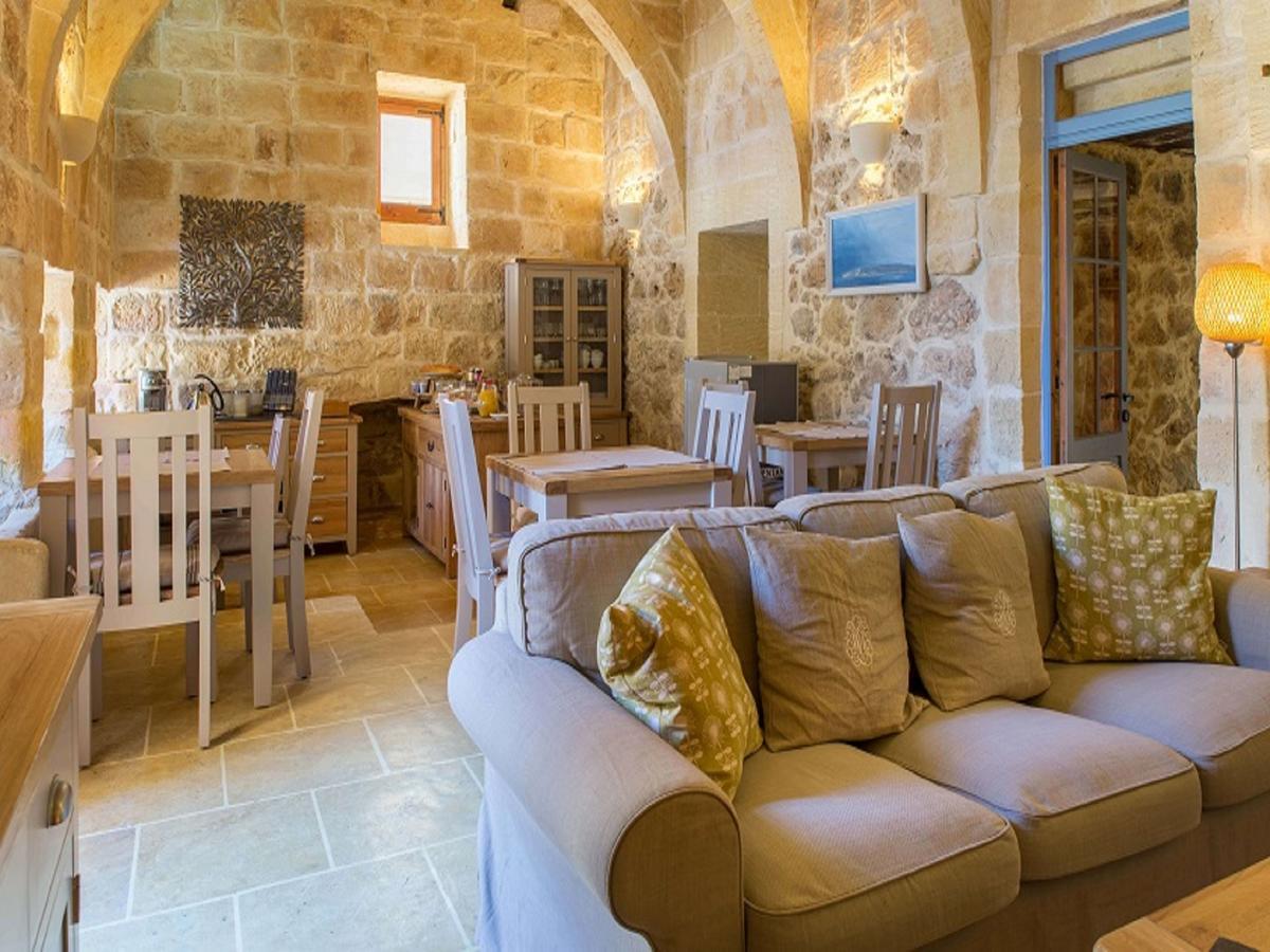 Gozo Spirit Bed & Breakfast Nadur ภายนอก รูปภาพ